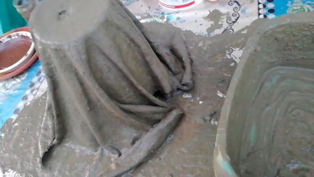 СТАРЫЙ ПЛЕД, ЦЕМЕНТ, И ВАЗОН ГОТОВ,