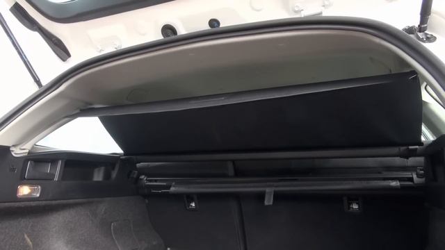 Nelosen Startin koeajossa Toyota Auris Touring Sports (esitetty 21.9.2013)