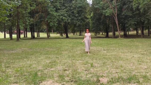 Платье с кружевом из крапивы