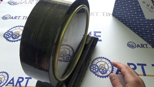 Видео обзор настольных часов Рубин 3026-005 корпус черный с золотом Классика с римскими цифрами