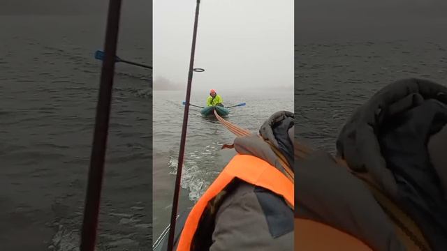 рыбалка на троллинг! Буксировка посудины! Фрегат 280Е с мотором Ханкай 6 тащит уфимку!