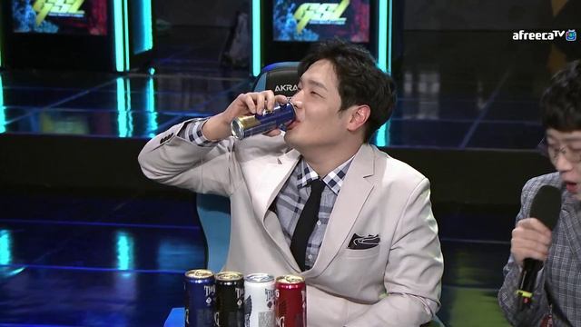 핫식스 앞광고 박진영 전역 신고식편