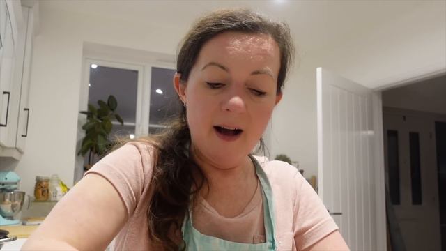 GETTING READY FOR OUR FIRST HOUSE GUESTS I DIY Granola | Making A Guest Basket | Shopping | Cooking