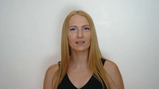 Актриса - Катерина Плющ. Візитка.