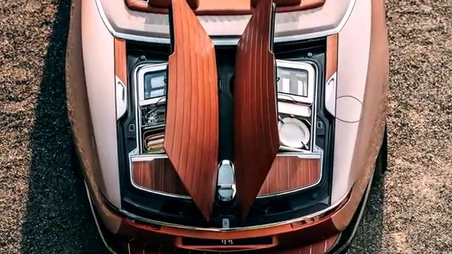Boat Tail Rolls-Royce  новый лимитированный Роллс-Ройс - авто со столиком, холодильником и зонтиком.