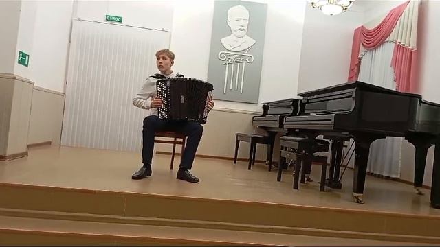 Р. Бажилин Карамельный аукцион