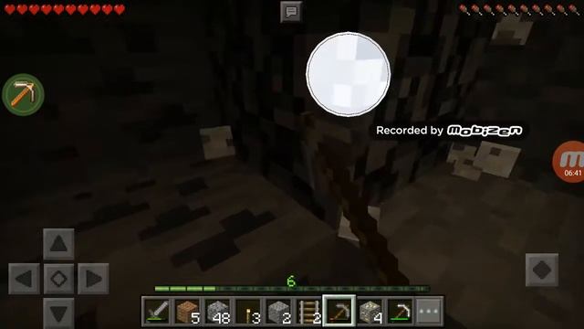 Майнкрафт чуть не умерла от гравия