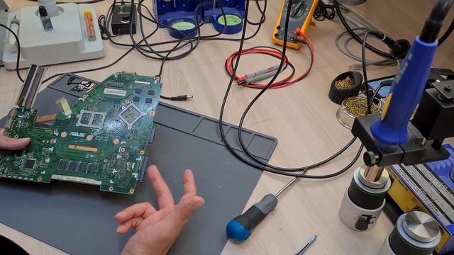 Asus X550CC не включается после залития