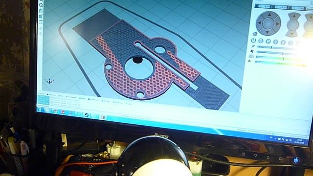 Rostock Mini Pro First Test / Makergear Filament Drive Goes Bowden