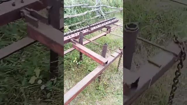 Поперечные навесные грабли.