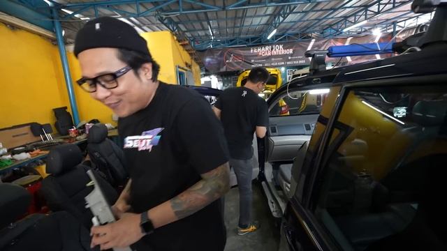 Gantengin Interior Toyota ISIS Dimulai #SEKUTOMOTIF