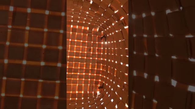 КРУТИТСЯ-ВЕРТИТСЯ