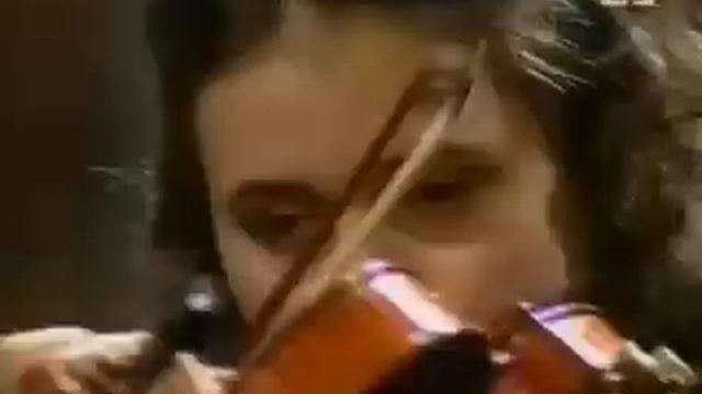 Efde52880a855f9139a4b5671ac70097