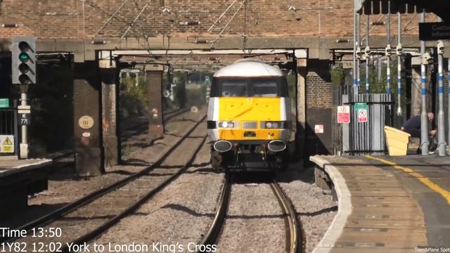 Trains at Biggleswade Station ECML  111022