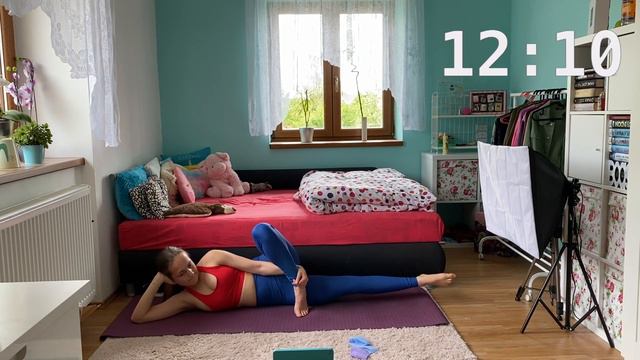 30 MIN VNITŘNÍ A VNĚJŠÍ STRANA STEHEN - S Gumičkami/ Vlastní Váha| Zacvič Si S Kathie