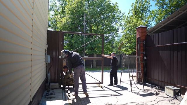 распашные ворота с автоматикой