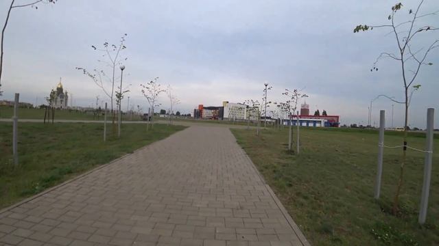 Поездка на самокатах по Парку 1000-летия Бреста