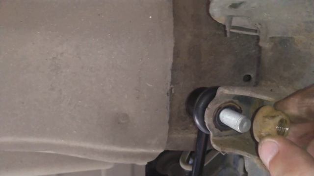 Лампочки над дорогой