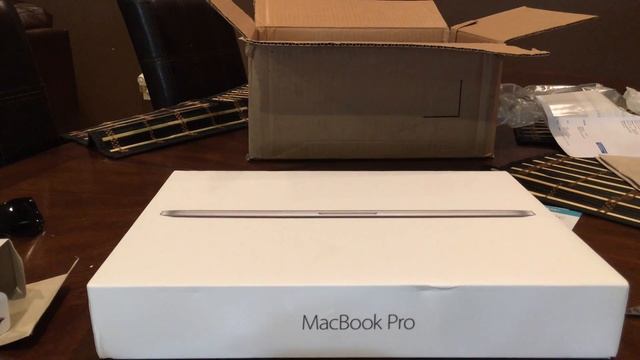 Unboxing Macbook Pro 13in 2015 Retina (hsn Bundle)