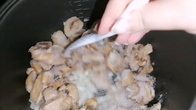 Вкусный влог:о домашней еде?печеная картошка с грибами и сыром в мультиварке.Делаем домашний торт?