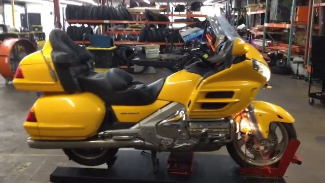 2002 Honda Goldwing GL 1800 (yellow) 2709 Fallen Cycles