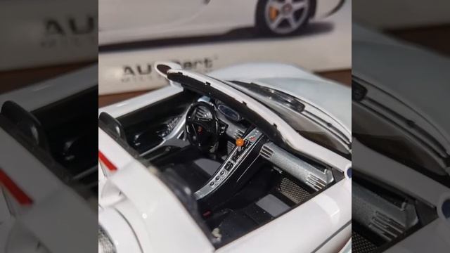 Autoart 1:18 Porche Carrera GT (White)