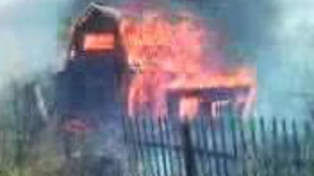 п.......ц домику