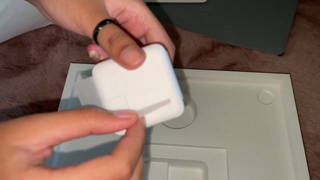 Unboxing MacBook Air M2 15