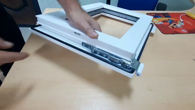 Как заменить уплотнитель на окне своими силами.