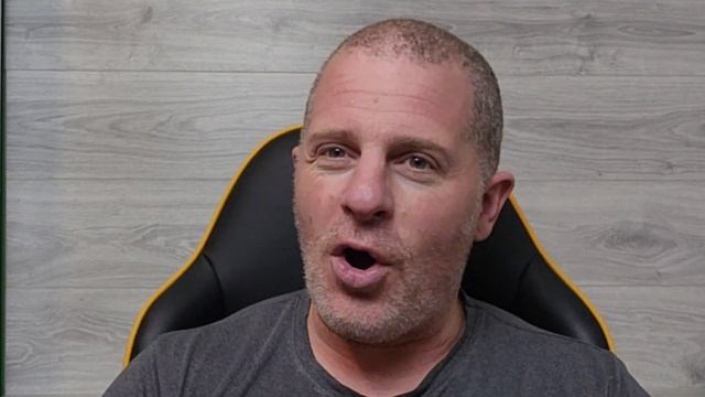 POSHMARK CLOSED IN UK....WHAT A SHAMBLES!!