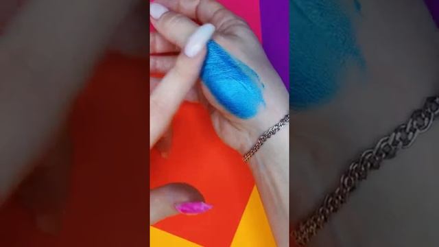 Holly Professional Перламутровые стойкие жидкие тени для век с эффектом металлик