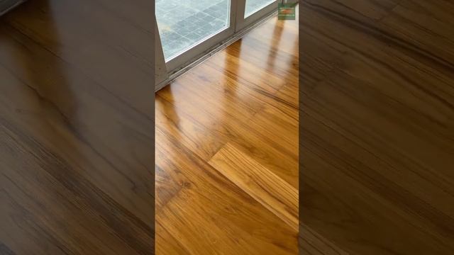 สนใจสั่งซื้อ ติดตั้งพื้นและบันไดไม้สักแท้จากธรรมชาติ วางใจชิตะวาค้าไม้ ผลงานสวยๆ ติดต่อ098-441-4224