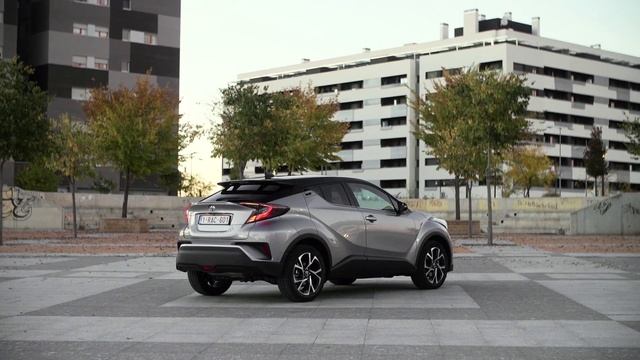 2016 Toyota C-HR 1.2T Exterior Design Trailer | AutoMotoTV