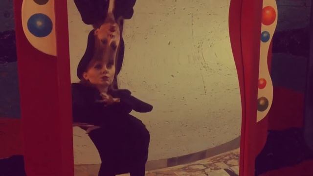 Кривые зеркала! SofaSova!