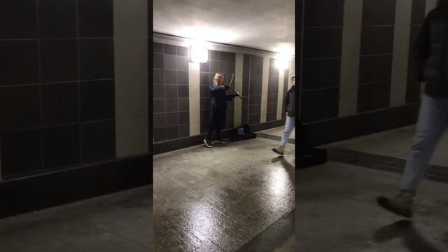 Скрипка девушка красиво