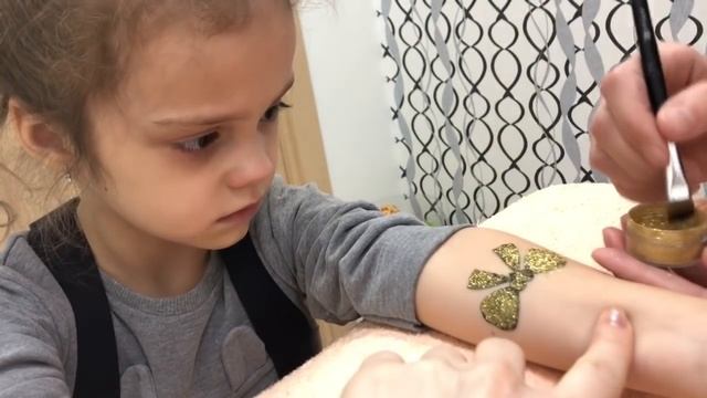 ВЛОГ: Я СНОВА БЛОНДИНКА ?♀️ МУЛЯ ПОРАНИЛАСЬ ?