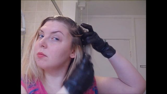 Hair colour by LOréal Paris without the use of brush