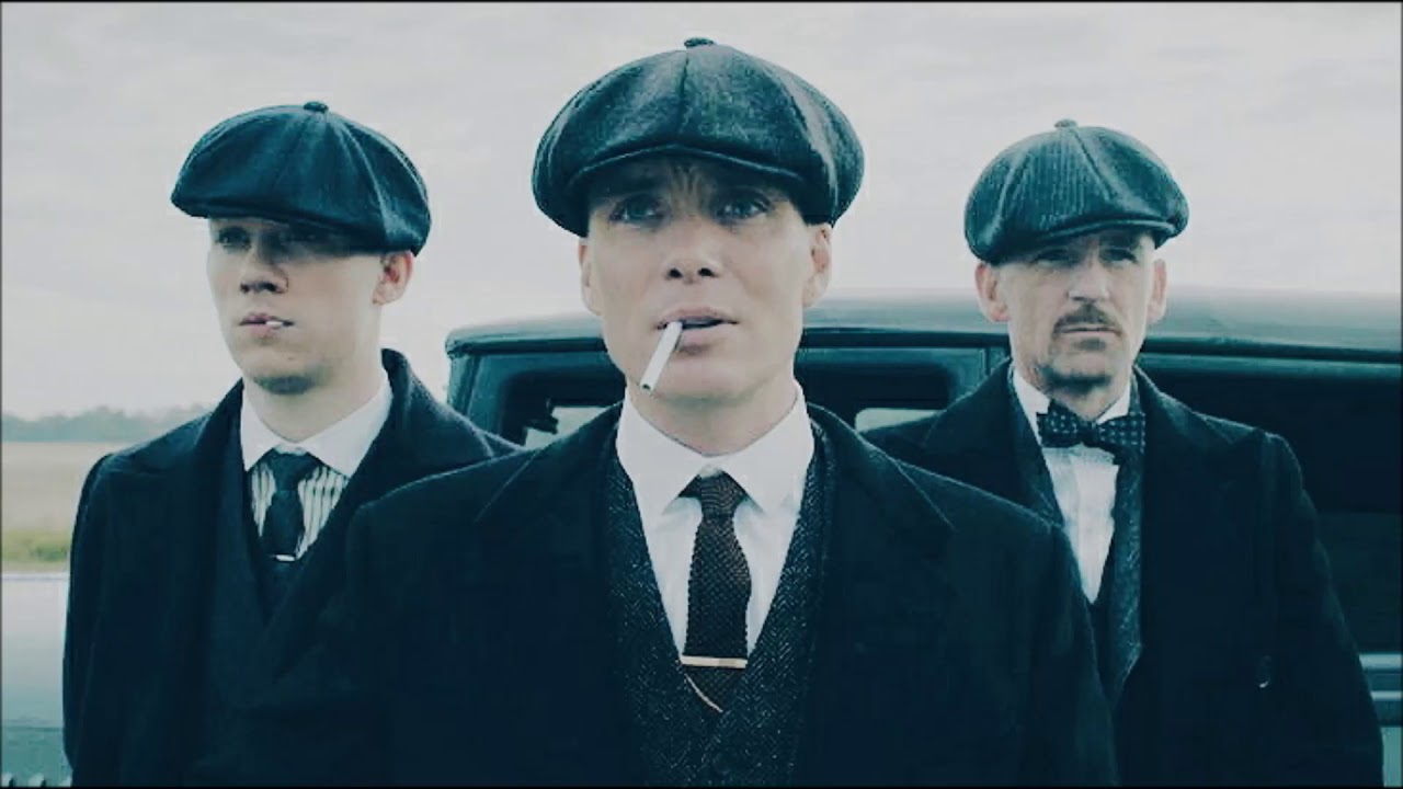 ? THOMAS SHELBY SMOKING