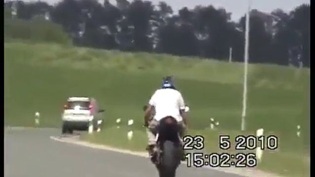 ДЯТЕЛ ЗА РУЛЁМ МОТОЦИКЛА