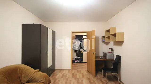 Продается 2-х комнатная квартира в мкр. Строителей