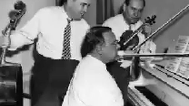 Oistrakh, Oborin, Knushevitsky Play Taneyev Trio  (1/5)