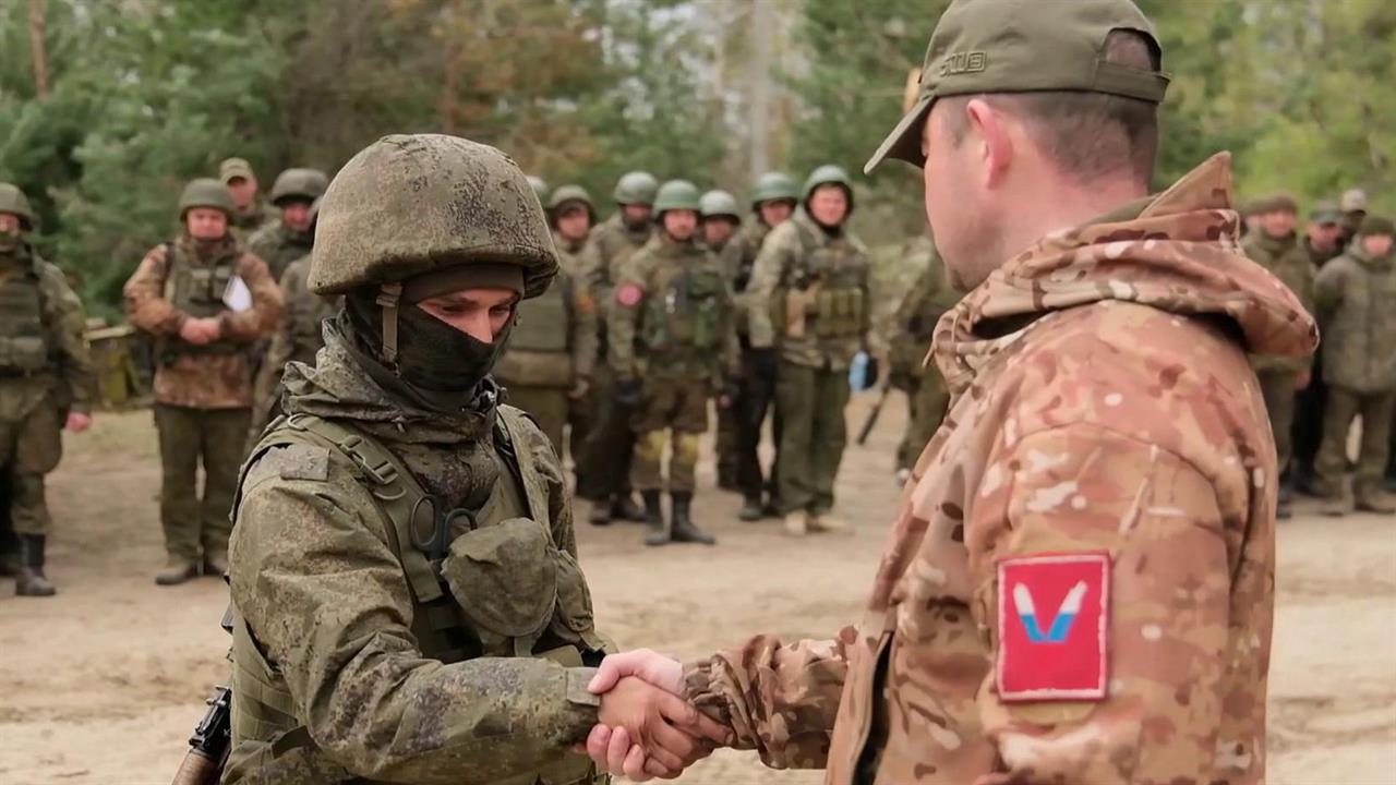 Бойцам штурмового отряда Центрального военного округа вручили государственные ведомственные награды