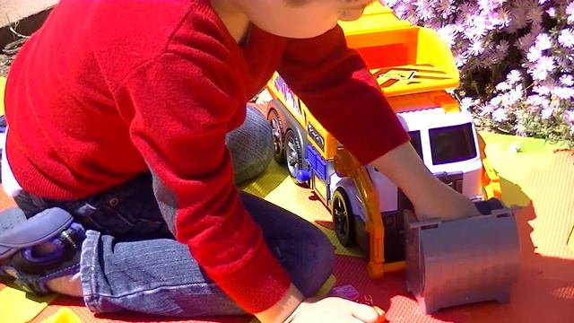 Машинка Мусоровоз Дики Тойс Распаковка Garbage Truck Dickie Toys Unboxing Playing