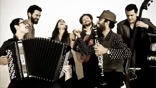 Hasta siempre in 78 - Barcelona Gipsy Klezmer Orchestra