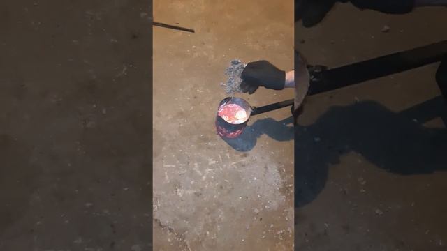отлив алюминия в гараже