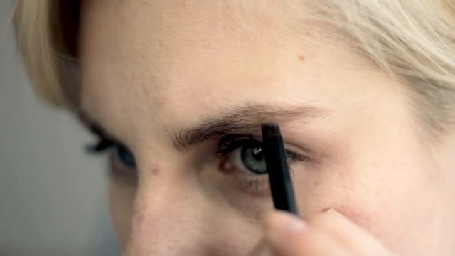 EYEBROW TUTORIAL | Как я оформляю свои брови?