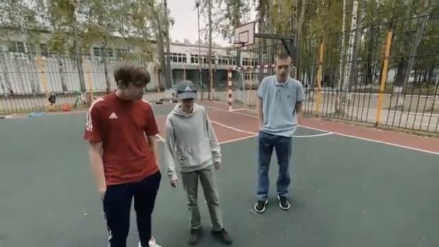 ШКОЛЬНИК КАЧЕК Vs. ГОПНИКИ / СТРЕЛА за ШКОЛОЙ за НОВЫЙ АЙФОН 14