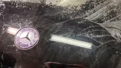 Снятие плёнки с капота. Как снять плёнку.