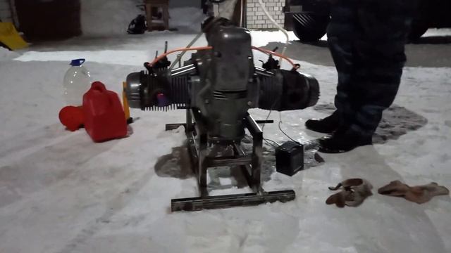 Первый запуск двигателя мотоцикла Урал после капиталки