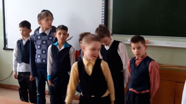 Детишки из школа-интерната 4